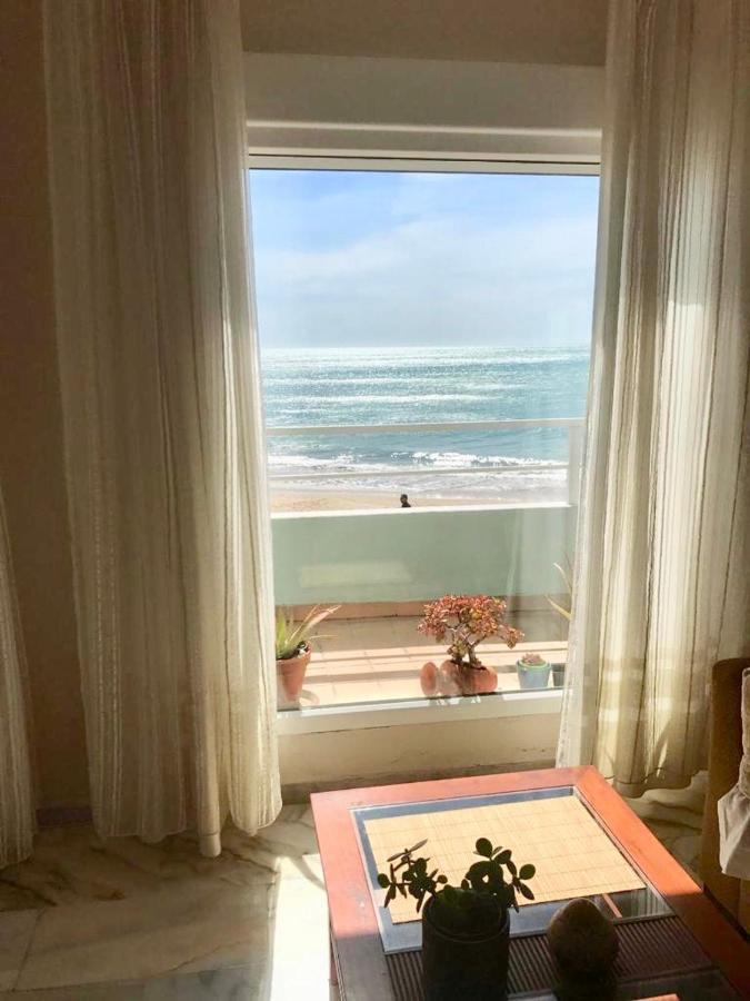 Gatu Premium Villa Isabel Terraza,Parking,1ºlinea Playa,Wifi,Vista Al Mar , Preferente Mayores De 25 Anos Y Familias Cádiz Exteriör bild